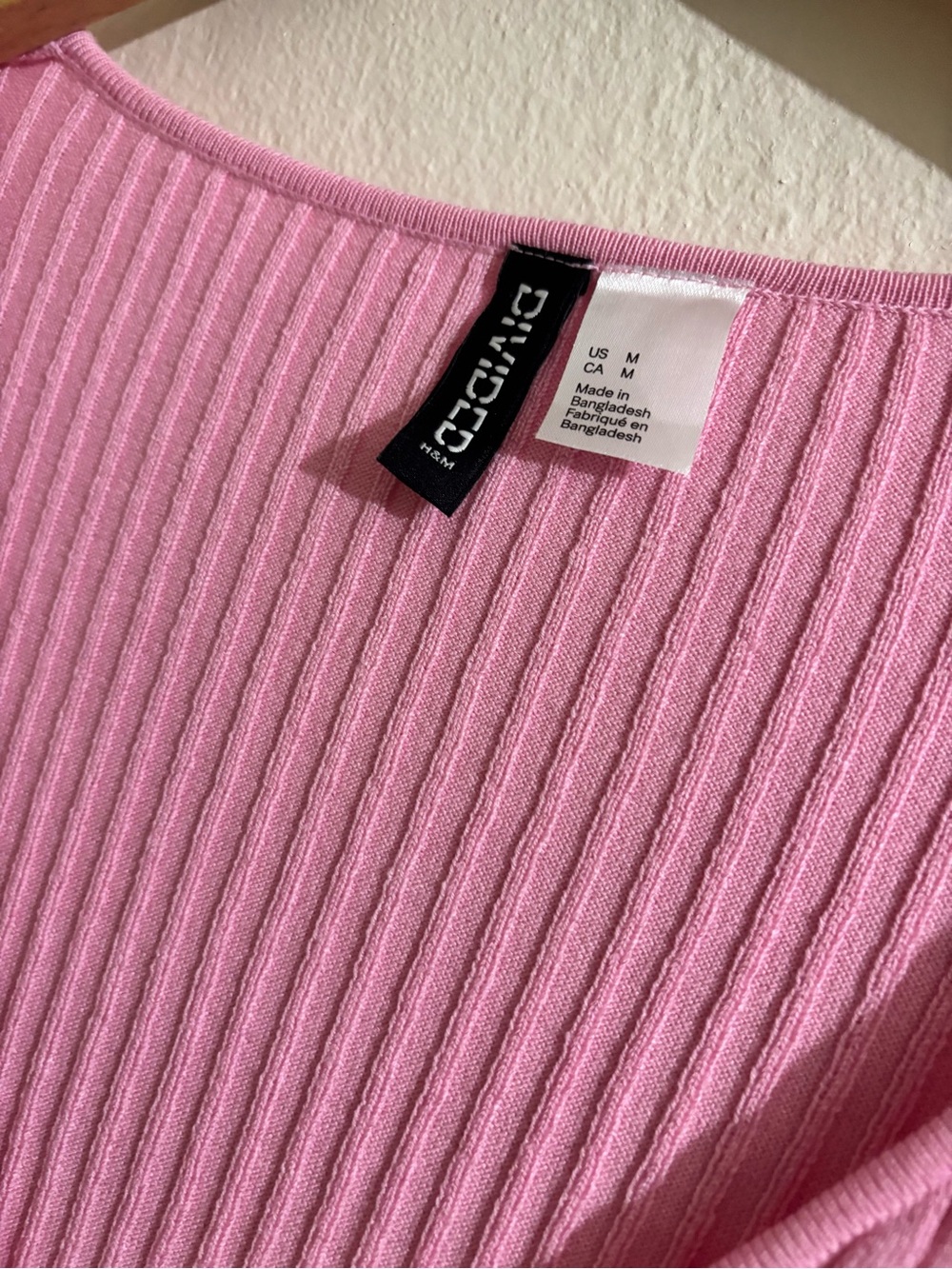H&M Pink Ribbed Ruffle-Hem Button Cardigan - Picture 2 of 3